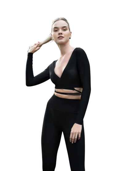 065 - Langärmliges Oberteil in Schwarz - Vielseitig & Stilvoll ✨🖤