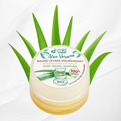 🌿 MKL Green Nature Organic Nourishing Aloe Vera Lip Balm (15ml)🍯