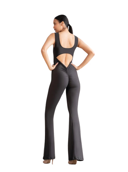 1500 - Spanish Scrunch Butt Jumpsuit - Flattering Elegance ✨
