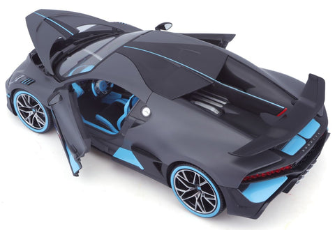 Bugatti Divo 1/18 grau