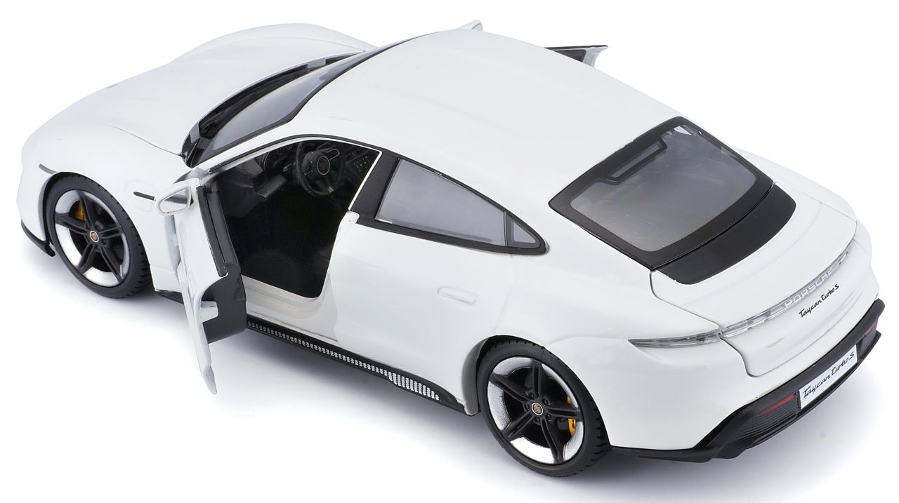 Porsche Taycan Turbo S 1/24 weiss