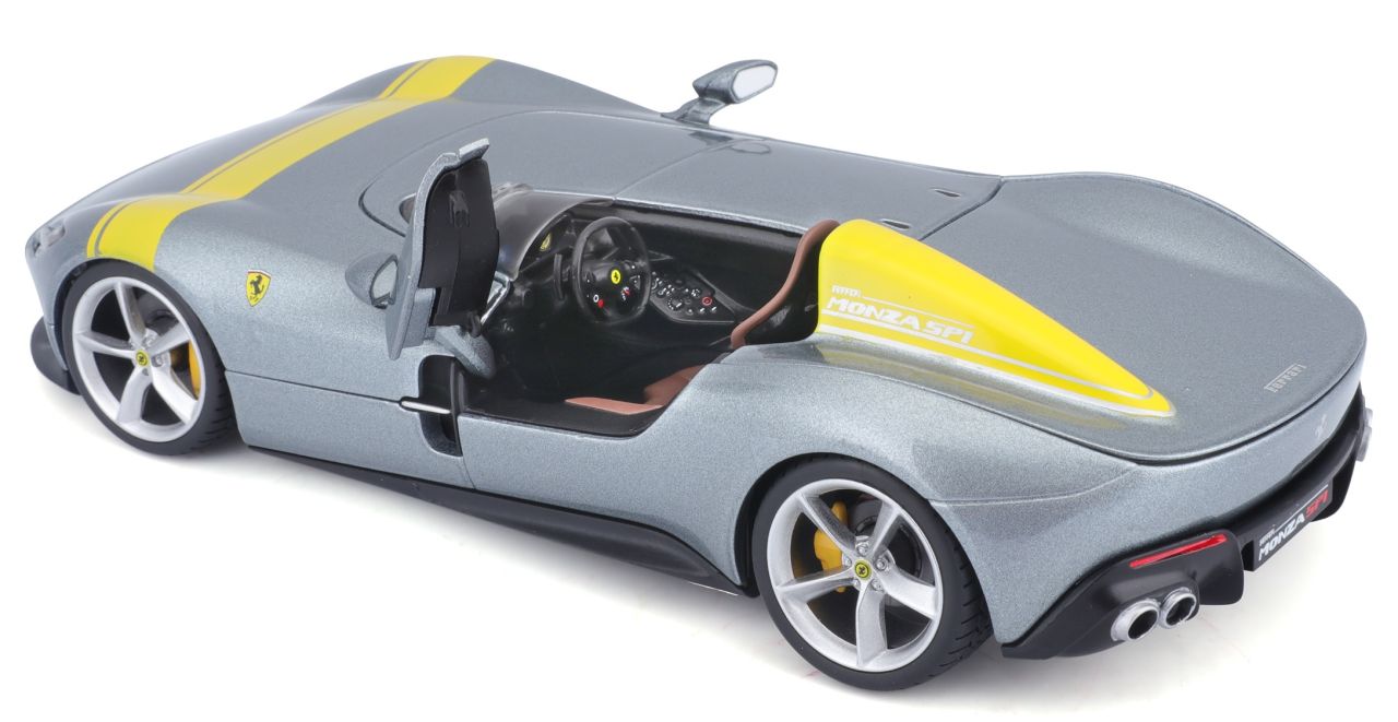 Ferrari R&P Monza SP1 1/24 silber