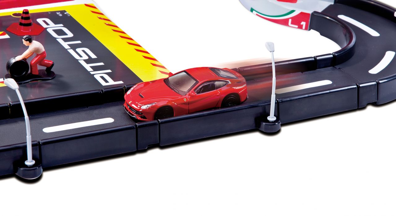 Burago Ferrari Racing Garage 1/43