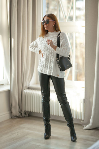 Ваш стиль від P - Пуловер з напіввисоким коміром у в'язці - Затишна елегантність для будь-якої нагоди! 🧶✨