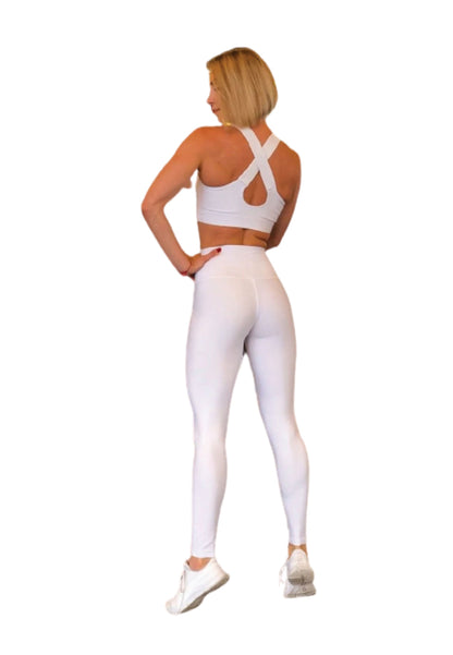 102 Single Crossed Sport Bra in Weiss