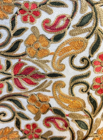 AISHITERU - Orivelle Embroidered Wool Shawl - Timeless Warmth & Artisan Luxury ✨🧣