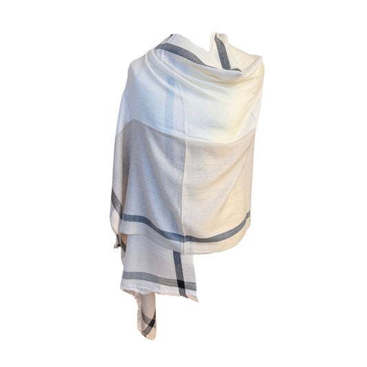 AISHITERU - Calyren Cashmere & Silk Shawl - Timeless softness & refined elegance ✨💫