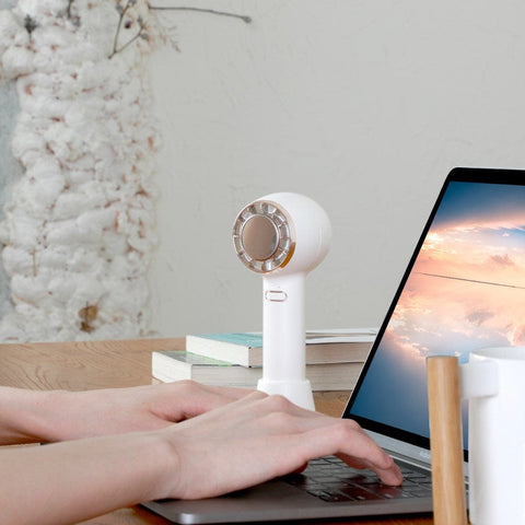 Freeze Mini-Lüfter – 2200mAh, 3 Stufen & USB-Aufladbar