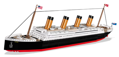 R.M.S Titanic  / 722 pcs.