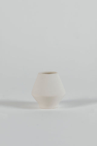 EVERYTHING.MATCHA - Ceramic Matcha Whisk Holder (Naoshi)