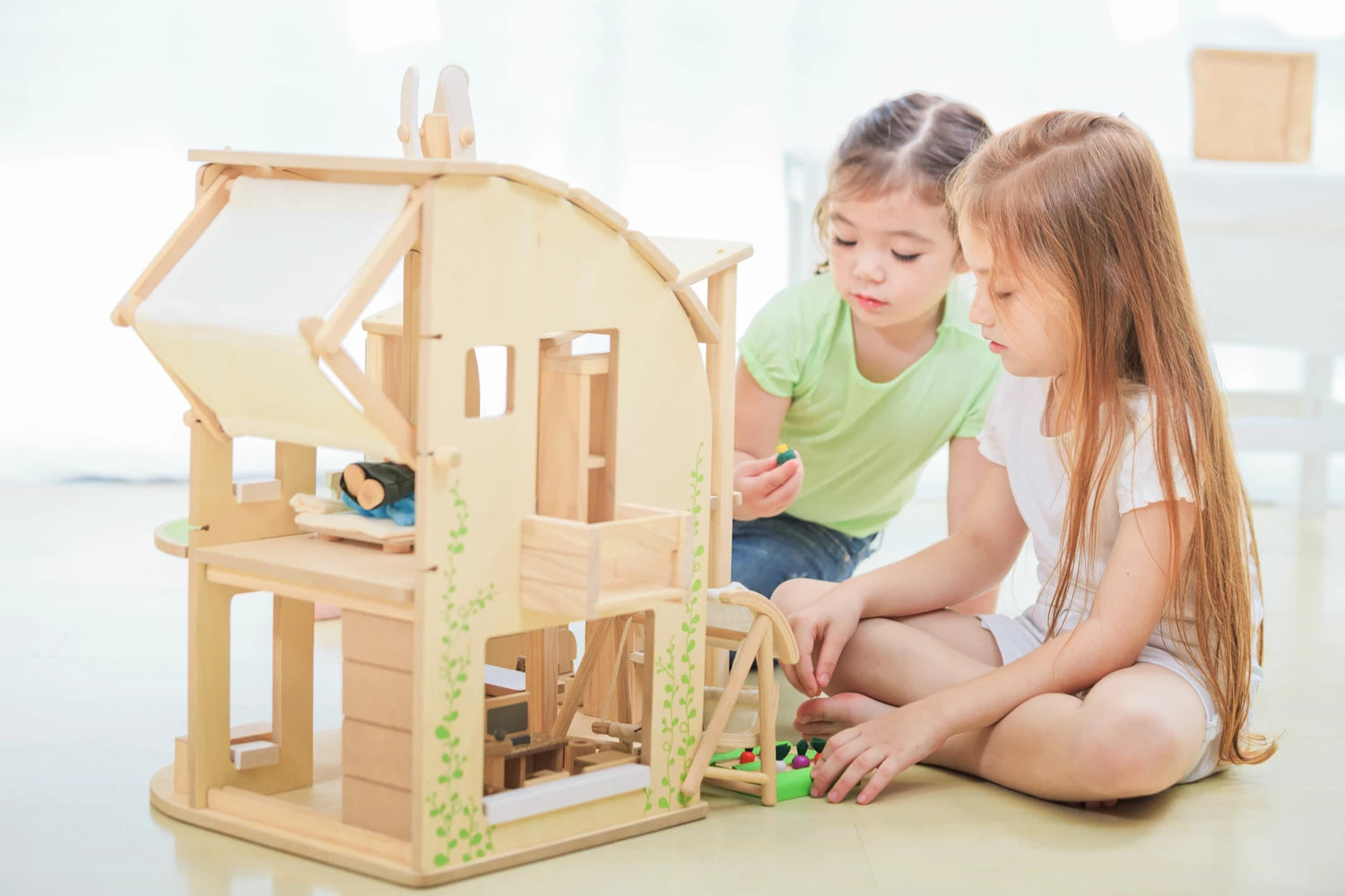 Puppenhaus Öko-Style mit Möbeln