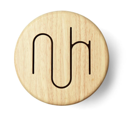 Holztrommel mit Schlägel