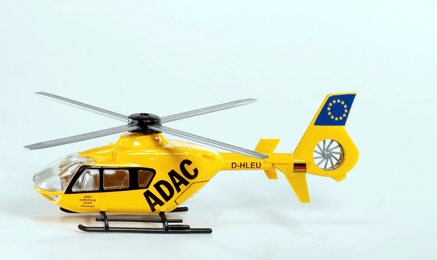 Rettungs Hubschrauber 1:55