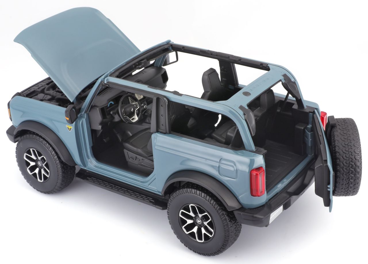 Ford Bronco Badlands 2021 1/18 blau