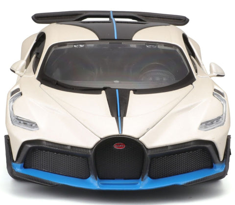 Bugatti Divo 1/24 weiss metallic