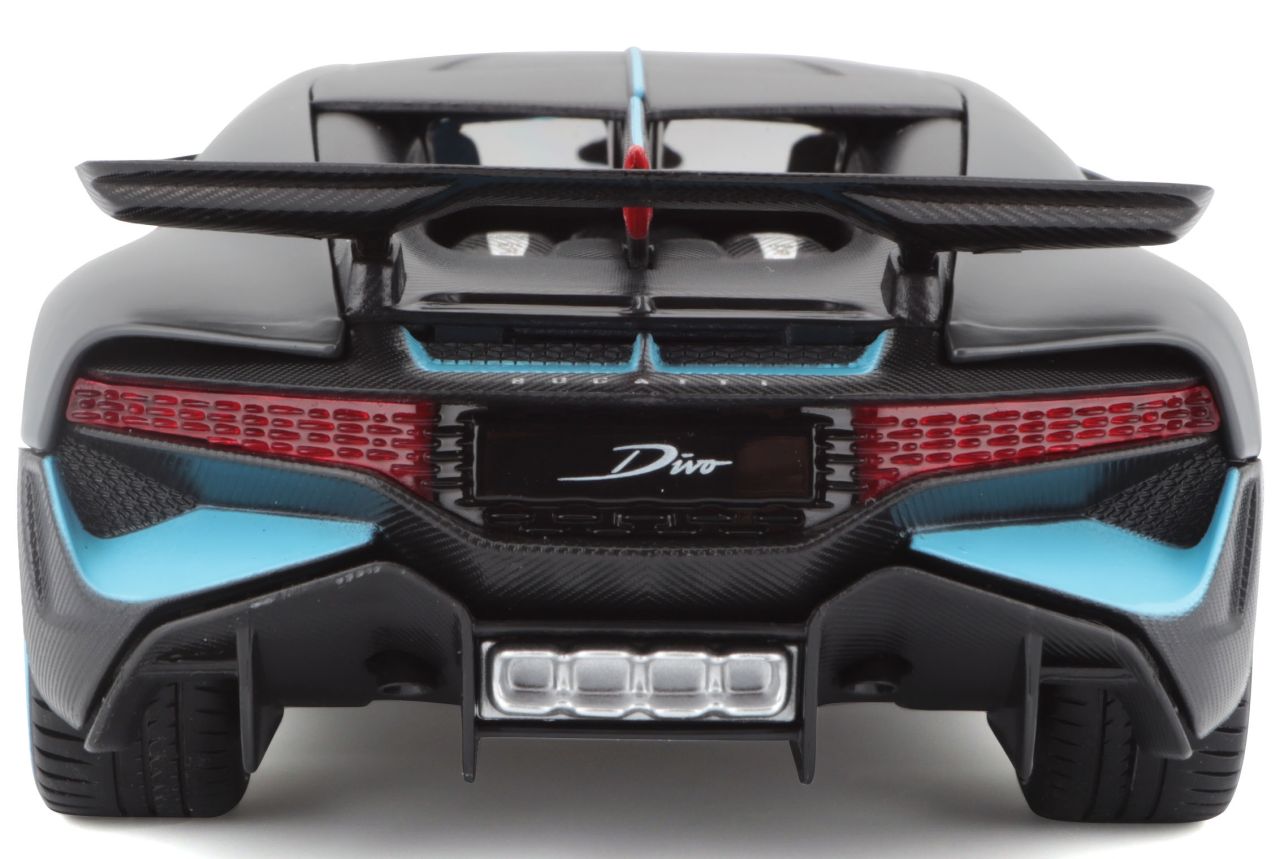 Bugatti Divo 1/24 grau