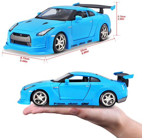 Nissan GT-R 1/24 blau