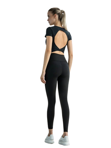 093 Larissa Sport Top in Schwarz