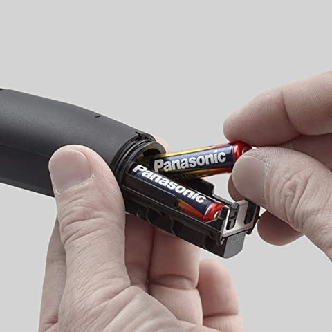 Panasonic Er-Gn300K503 Brauentrimmer für trockene und nasse Nase, Schwarz, 3,8 x 3,4 x 16,4 cm, für Herren.