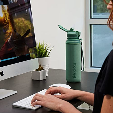 Hydracy Trinkflasche mit Strohhalm und Zeitmarkierung - 1Liter BPA-Frei Auslaufsicher Sportflasche - Kondenswasserfrei Wasserflasche - Ideal für Sport und Outdooraktivität - Mondlichtgrün
