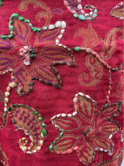 AISHITERU - Rubina Embroidered Wool Shawl - Timeless Craft, Vibrant Florals ✨🌺