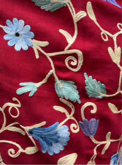 AISHITERU - Seraphina Embroidered Wool Shawl - Crimson Florals Shine ✨🧣