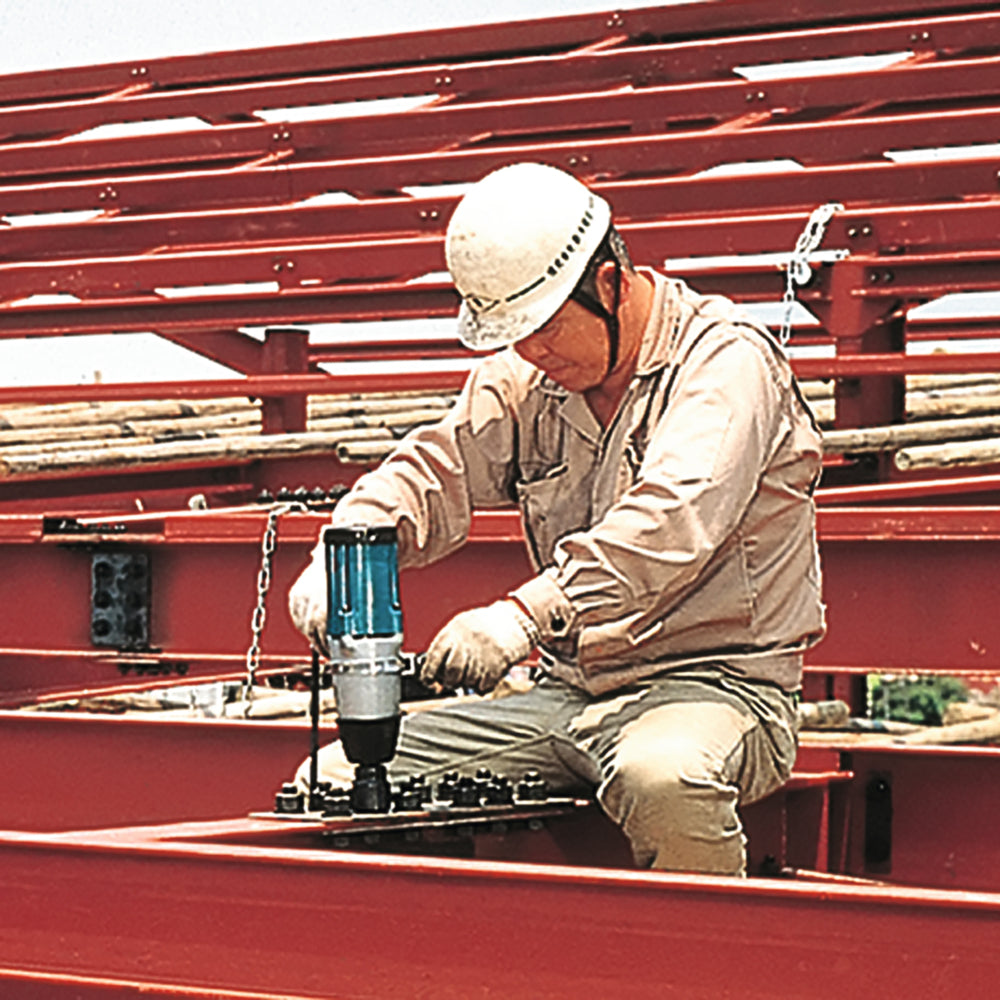 
          Elektrischer Schlagschrauber • 850 W
          6906
        