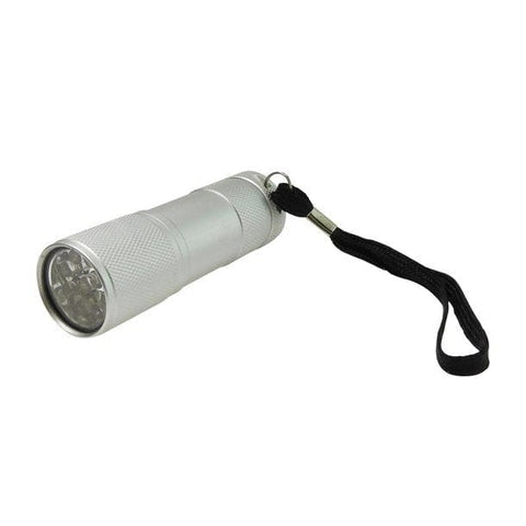 Torch IX LED-Taschenlampe – 9 LEDs, Inkl. Batterien & Metalldose