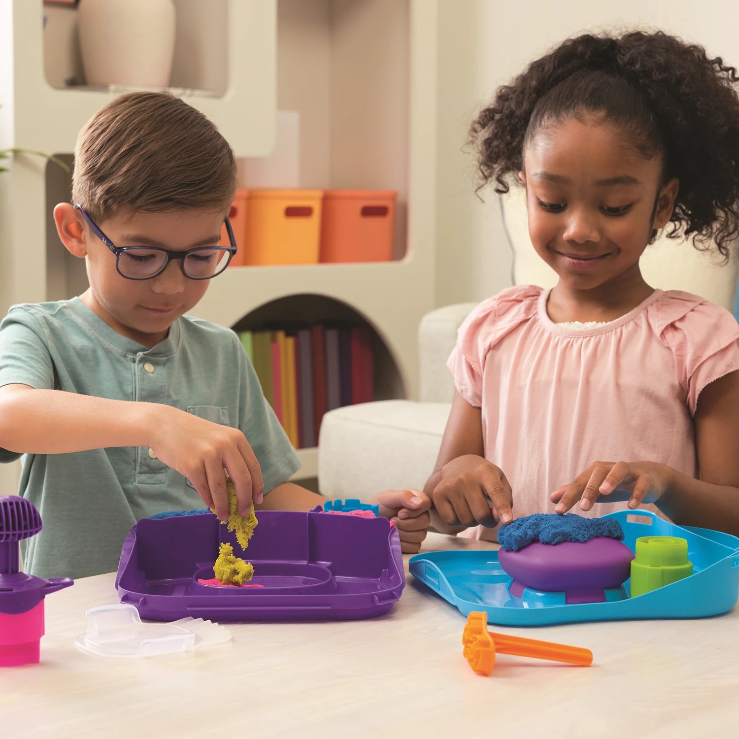 Kinetic Sand Squish Motion Set