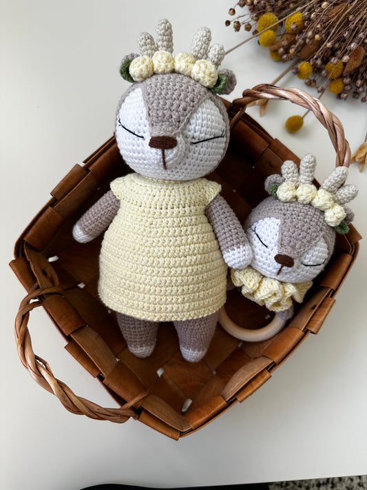 Deer knitted toy and rattle