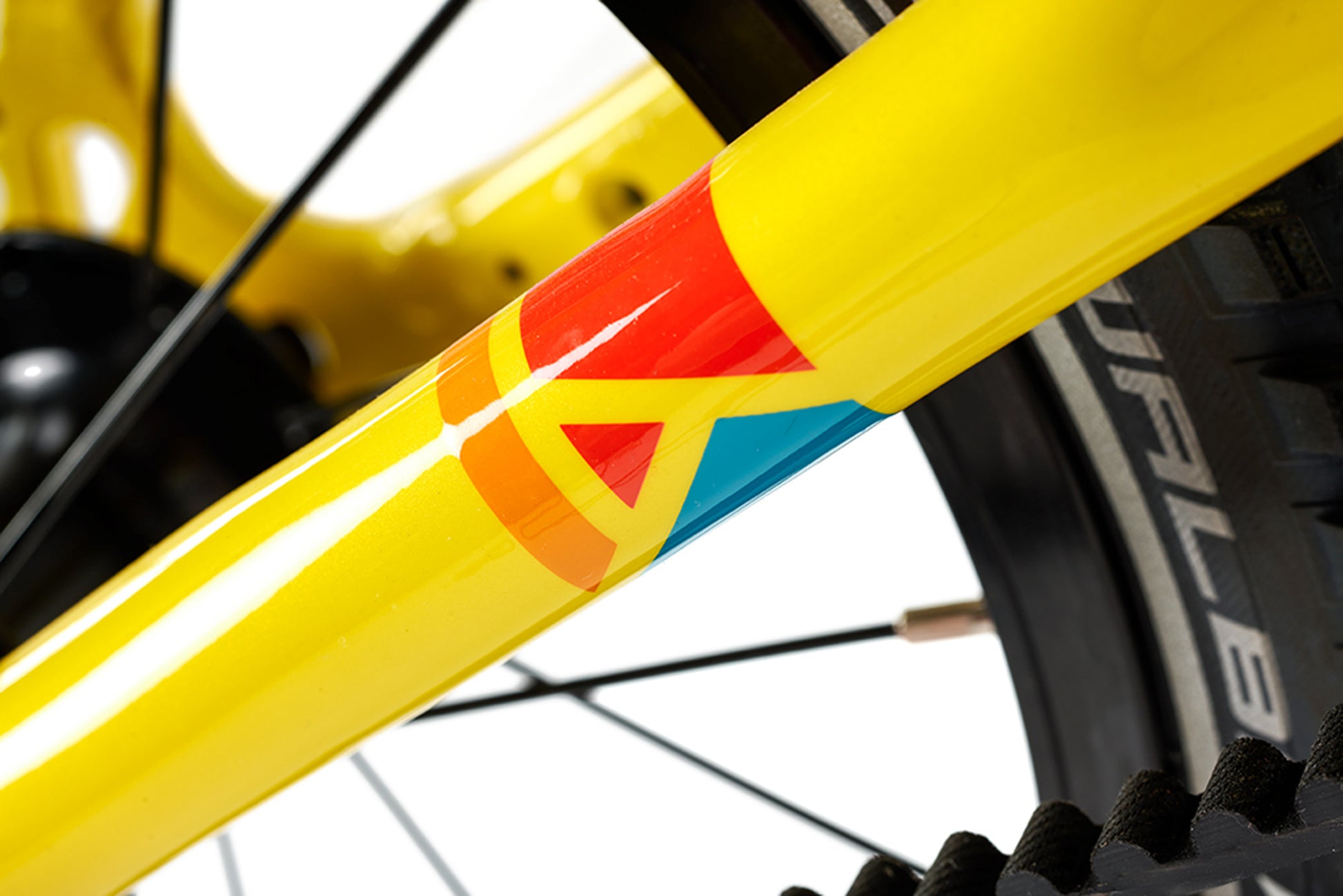 ACADEMY | Kindervelo 14" | Grade 2 Belt | gelb
