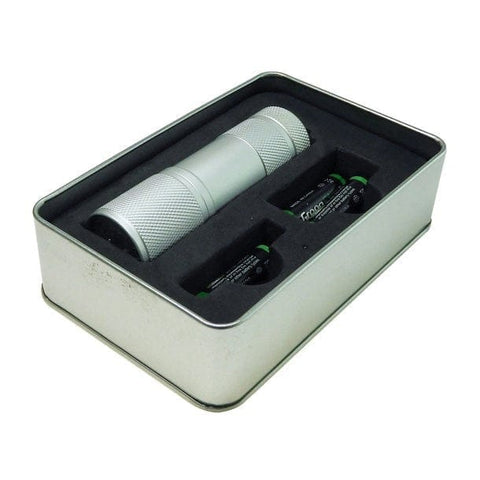 Torch IX LED-Taschenlampe – 9 LEDs, Inkl. Batterien & Metalldose