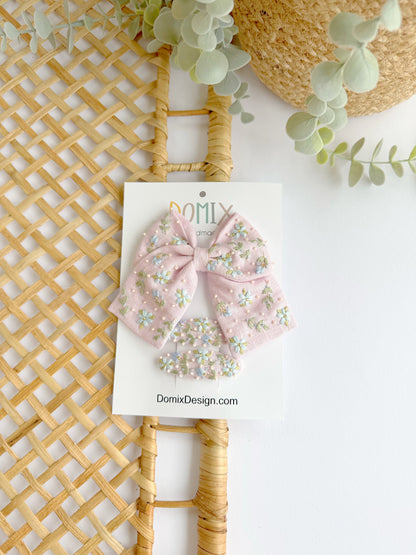 Embroidered Elegance Clips