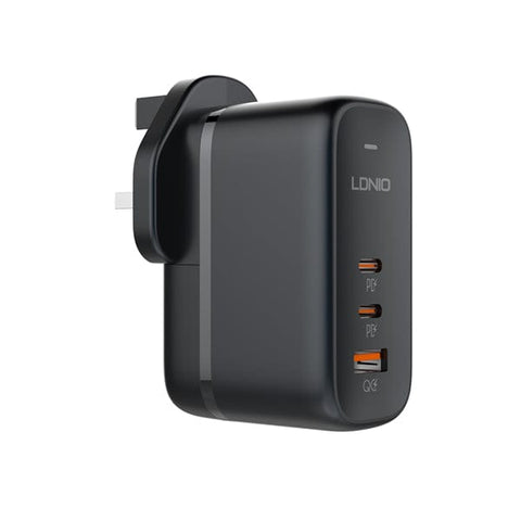 3-in-1 Turbo Charger 65W – 2x USB-C & 1x USB, Inkl. UK/EU/US Aufsätze