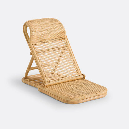 Rattan Strandstuhl – mit Kopfstütze, wetterfest, leicht & ergonomisch