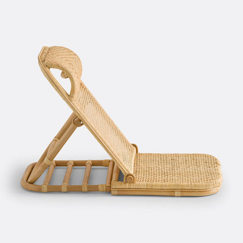 Rattan Strandstuhl – mit Kopfstütze, wetterfest, leicht & ergonomisch
