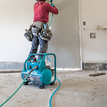 
          Akku-Kompressor XGT ®
          AC001GZ
        