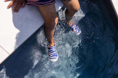 Swim Essentials | Badeschuhe | Gr. 21 | Blue Zebra