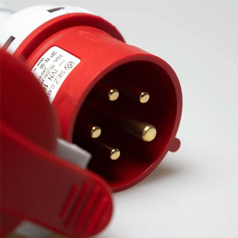 CEE Starkstrom Adapter 16A auf 32A Standard 213201