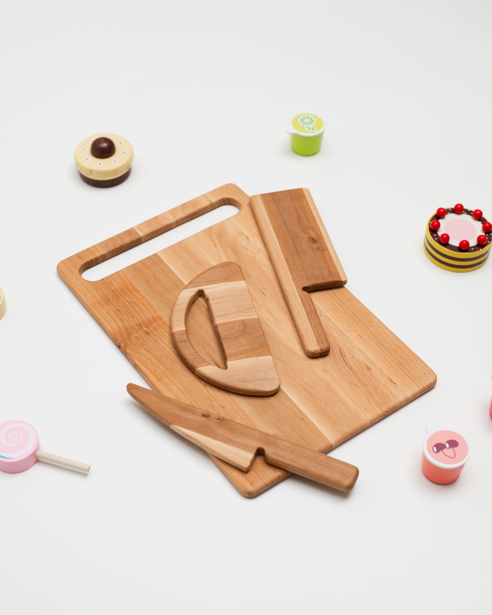 wooden cutting set 