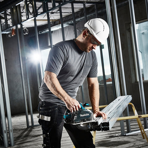 
          Metall-Kreissäge LXT ®
          DCS553ZJ
        