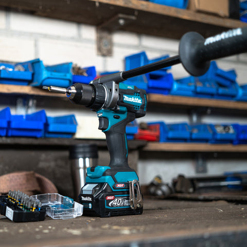 
          Akku-Bohrschrauber XGT ®
          DF001GZ
        