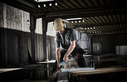 
          Akku-Winkelschleifer LXT ®
          DGA506RTJ
        