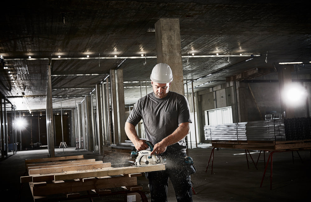 
          Akku-Handkreissäge LXT ®
          DHS710ZJ
        