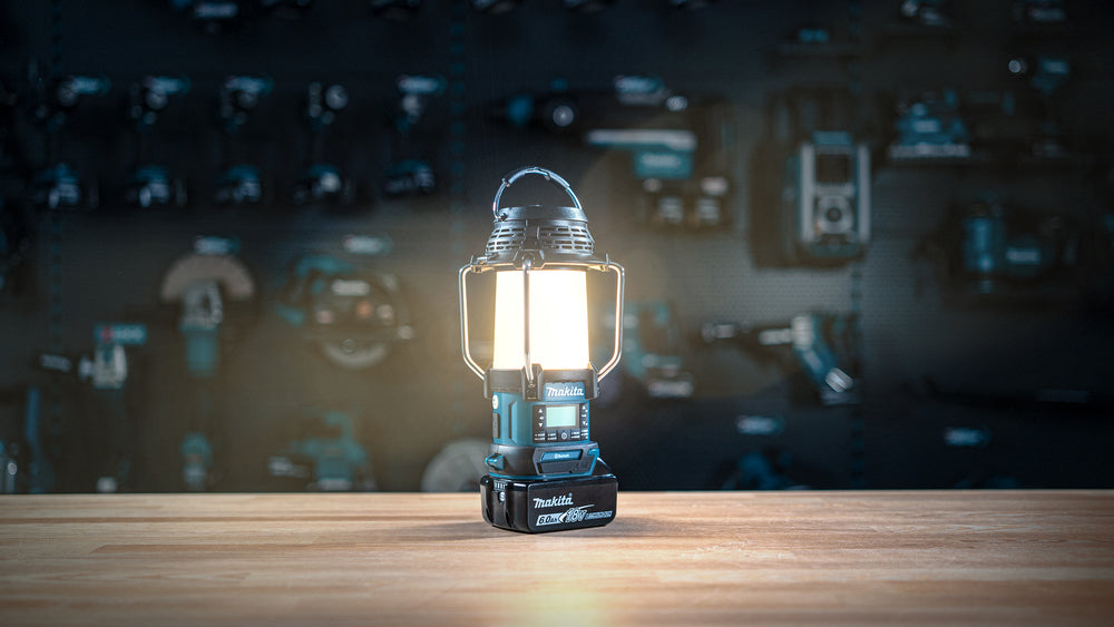 
          Akku-Radio mit Laterne LXT ®
          DMR056
        