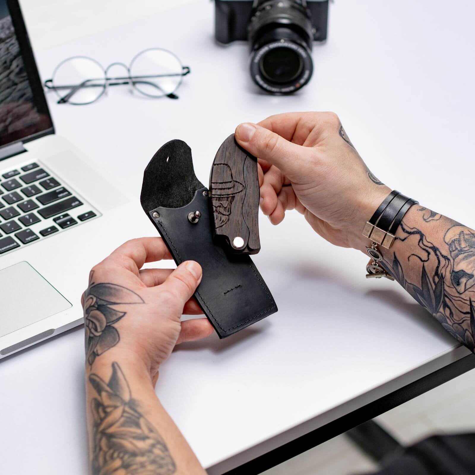 leather case for comb 