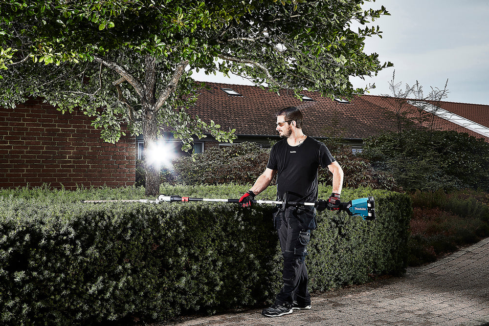 
          Akku-CombiExpress LXT ®
          DUX60ZM4
        