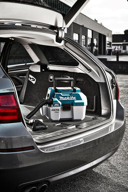 
          Staubsauger / Blasgerät LXT ®
          DVC750LZX1
        