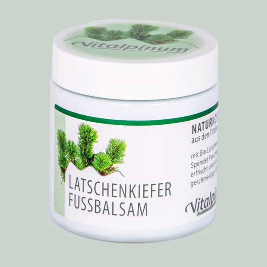 Latschenkiefer Fussbalsam Unterweger – Naturkosmetik avec huile de Latschenkiefer bio pour le soin et la fraîcheur des pieds fatigués.