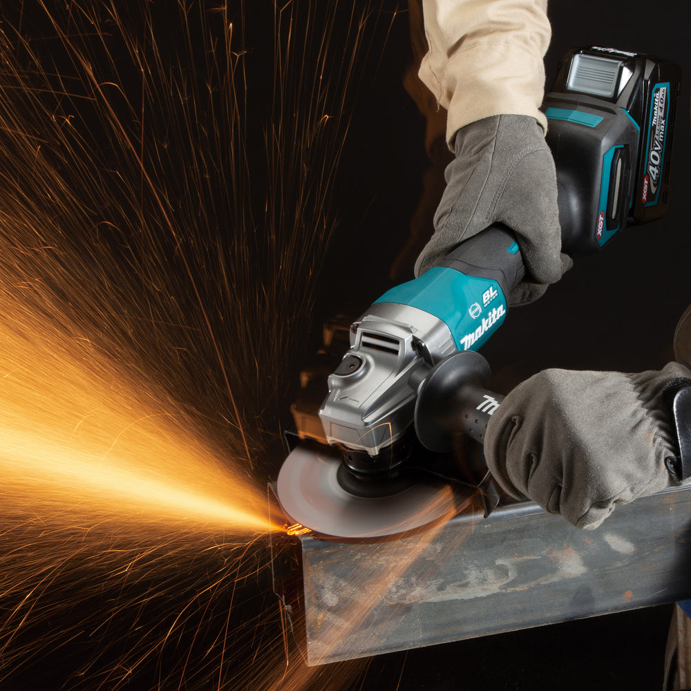 
          Akku-Winkelschleifer XGT ®
          GA036GZ
        